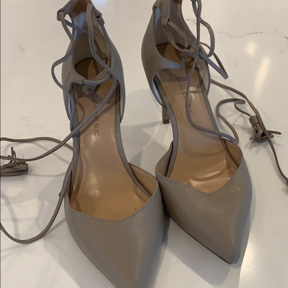 Banana Republic Taupe Heels